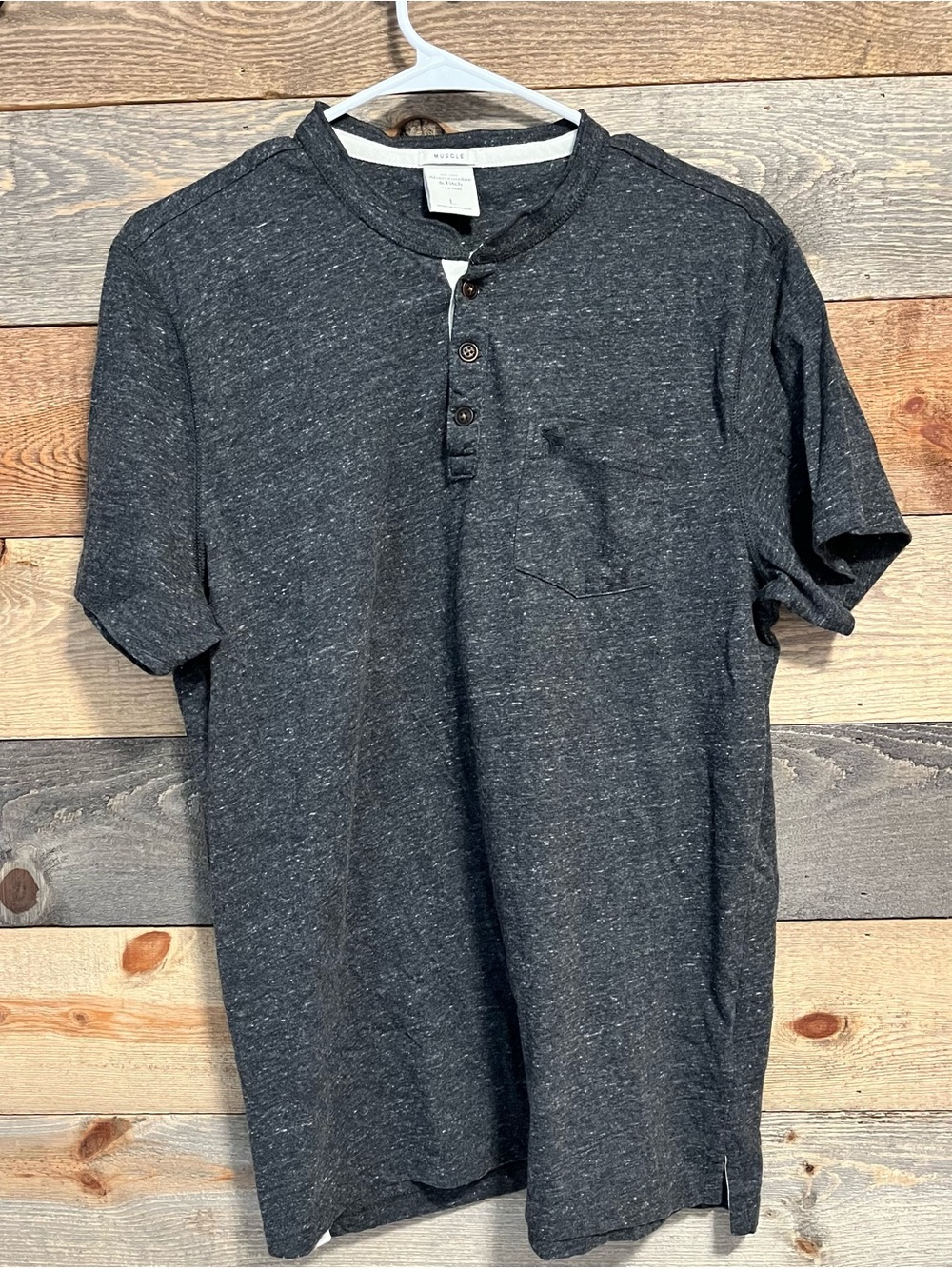 Abercrombie Men's Short Sleeve Henley Pocket Tee - Charcoal